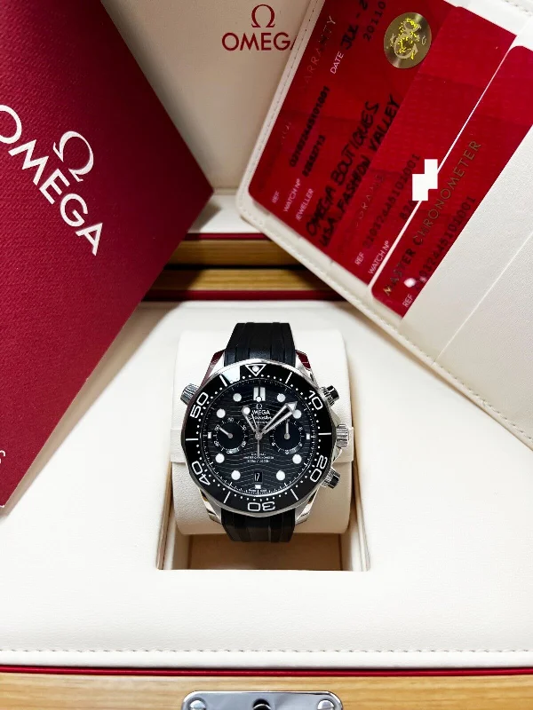 Omega 210.32.44.51.01.001 Seamaster Black Dial Rubber Strap Box Paper 2023