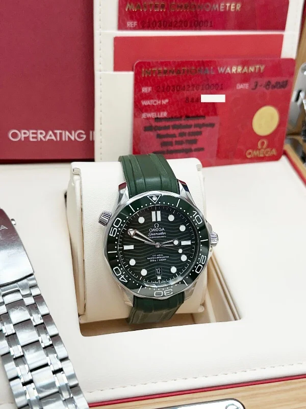 Omega Seamaster 210.30.42.20.10.001 42mm Diver Green Stainless Box Paper 2023